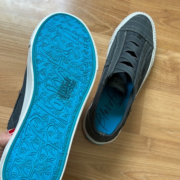 Blowfish Malibu Women’s Sneakers - Picture 14 of 16